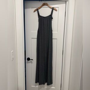 SIMPLE Suzanne Betro Grey jumpsuit/overalls size medium like new